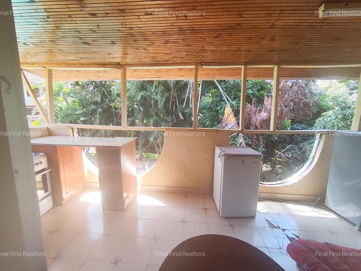 Studio Apartment with Swimming Pool in Runda - 13