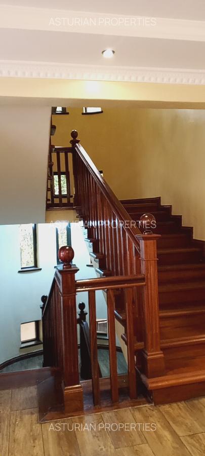 4 Bed Townhouse with En Suite in Lavington - 17