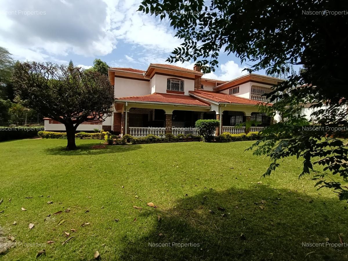 5 Bed House with En Suite in Rosslyn - 3