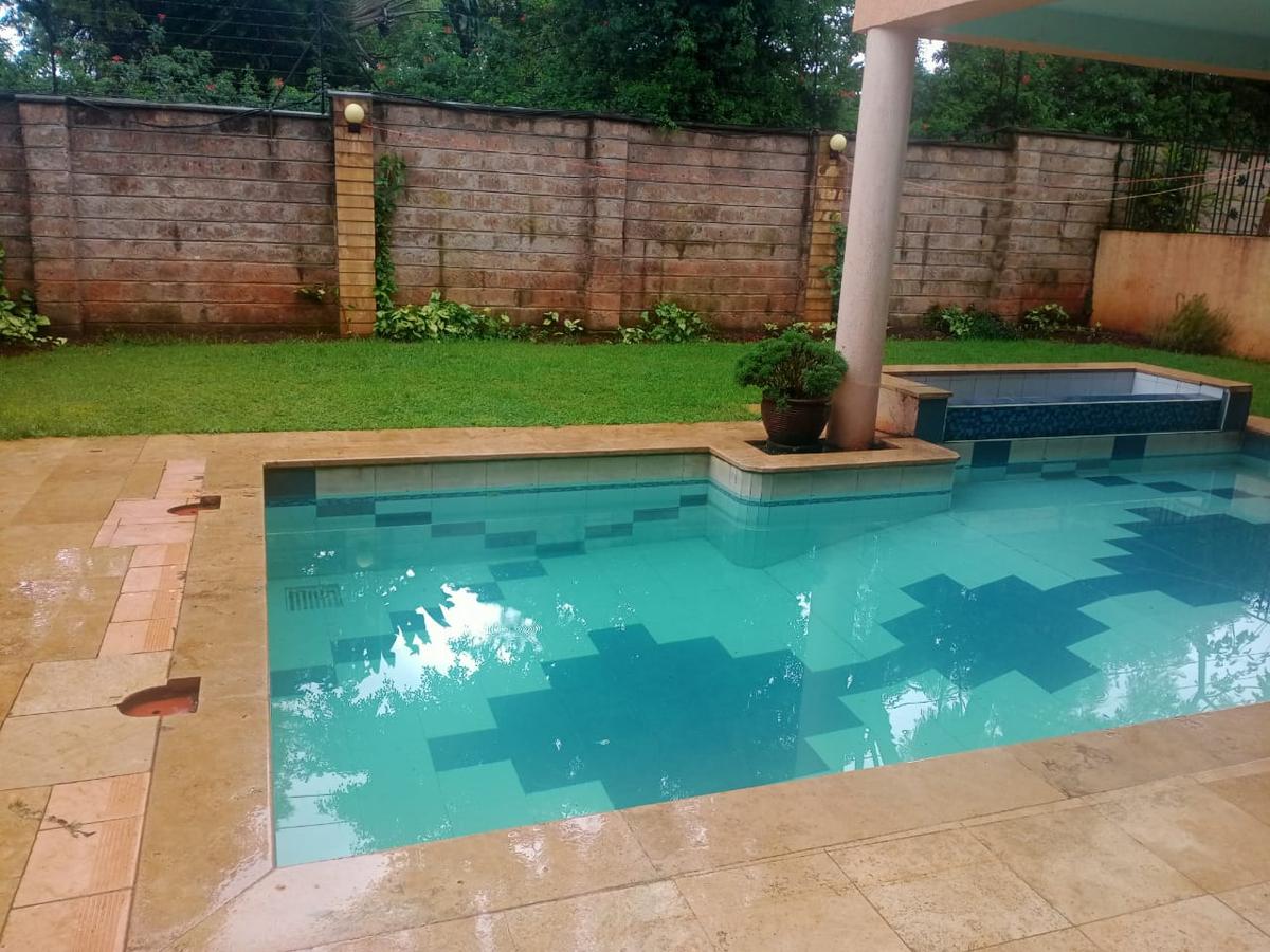 5 Bed Townhouse with En Suite in Lavington - 20