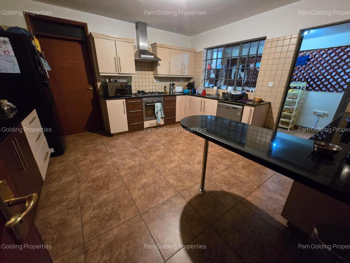 4 Bed Apartment with En Suite at Mogotio Road - 9