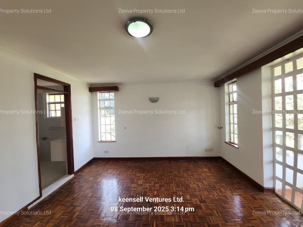 4 Bed Townhouse with En Suite in Nyari - 11