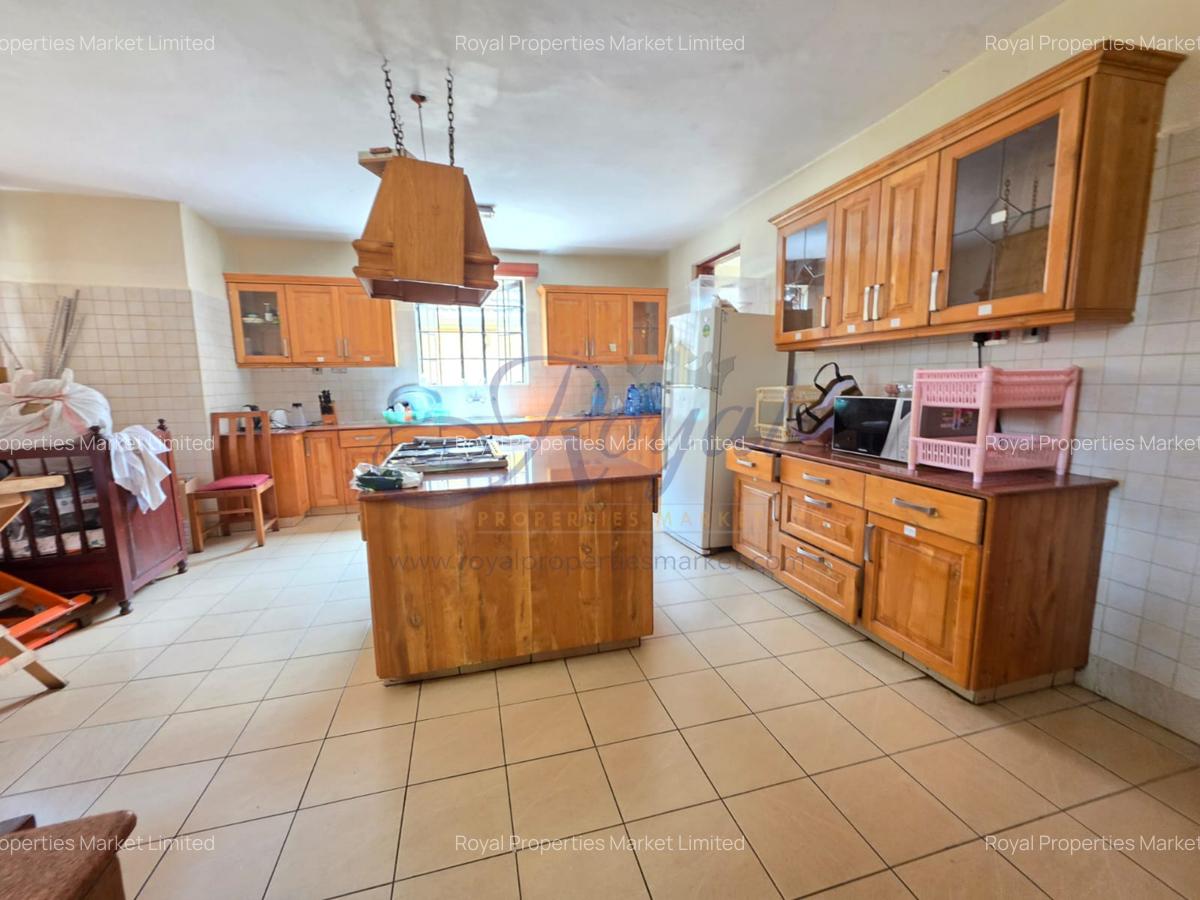 6 Bed House with Swimming Pool in Gigiri - 3