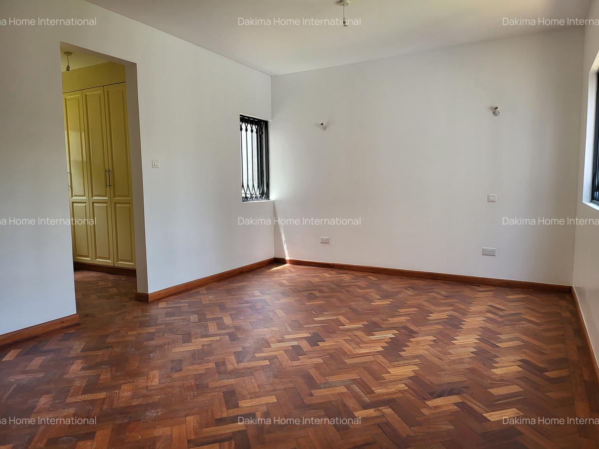 5 Bed House with En Suite in Loresho - 15