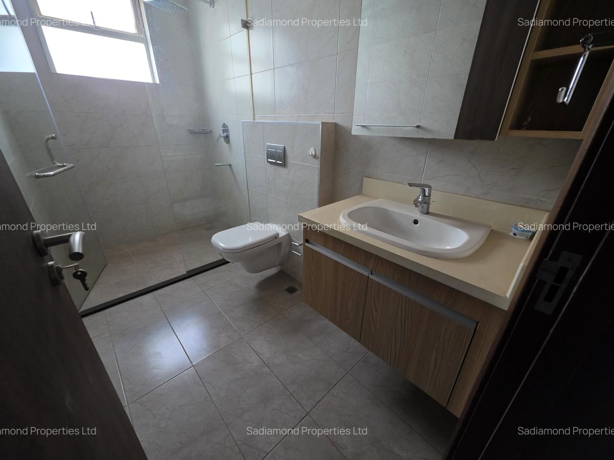 Furnished 3 Bed Apartment with En Suite in General Mathenge - 8