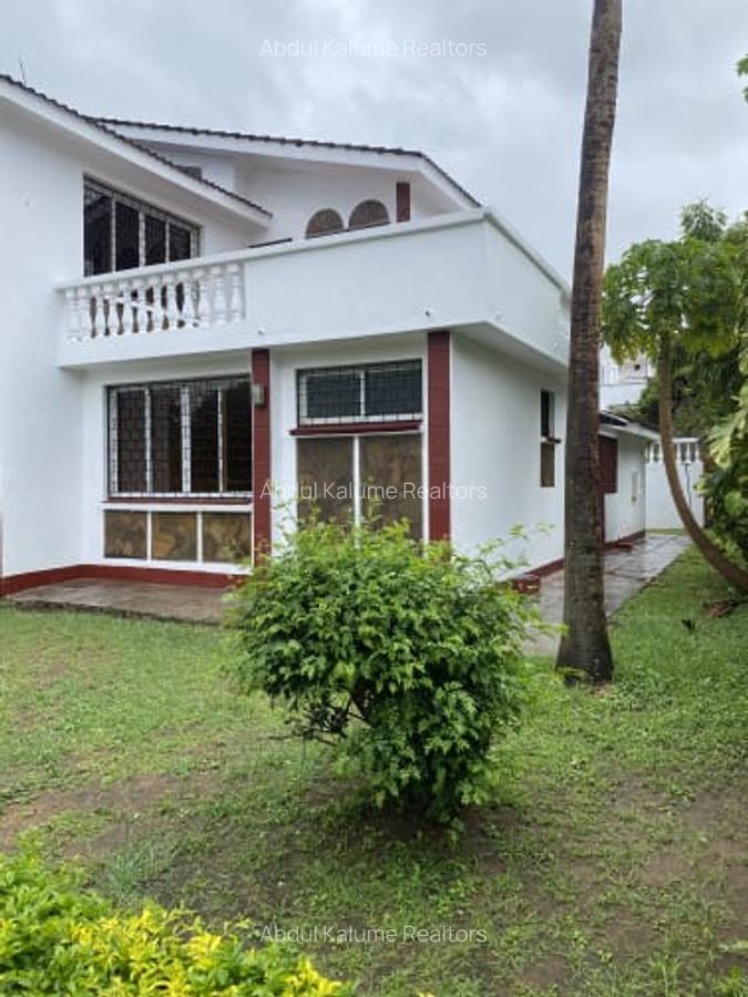 4 Bed House with En Suite at Nyali - 7