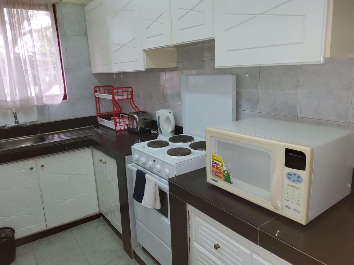 1 Bed Apartment with En Suite in Rhapta Road - 16