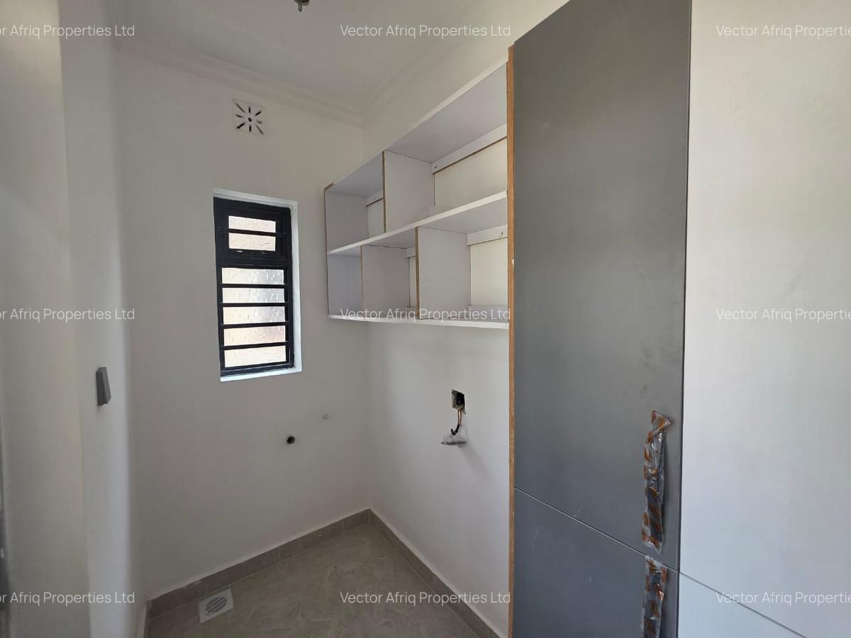 3 Bed House with En Suite in Kitengela - 11