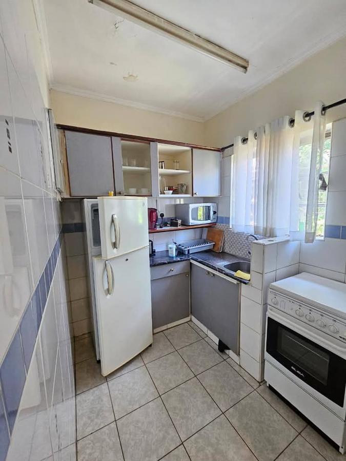 2 Bed Apartment with En Suite in Westlands Area - 4