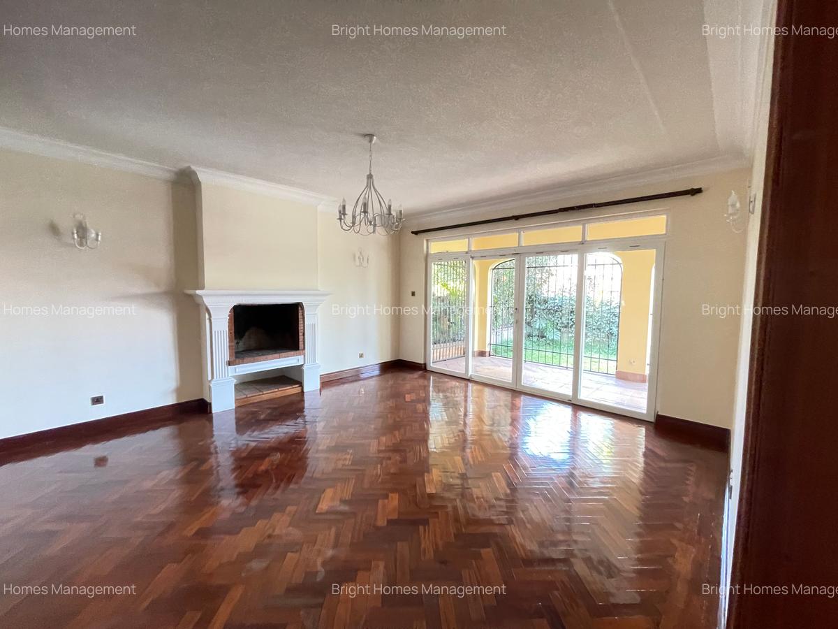 4 Bed Townhouse with En Suite in Westlands Area - 15