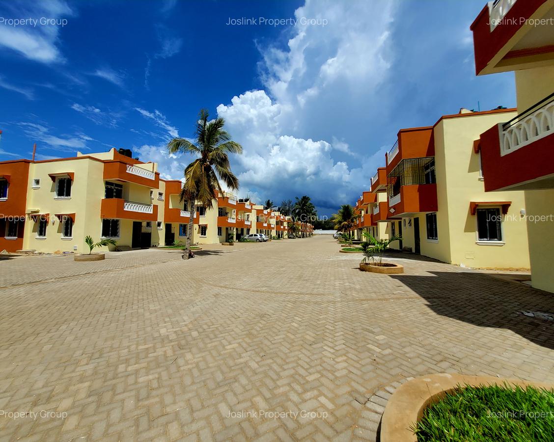 3 Bed Apartment with En Suite in Nyali Area - 11