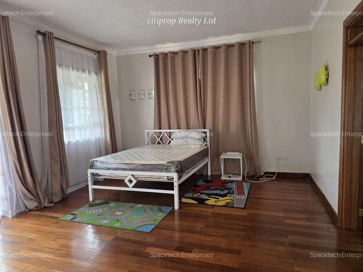 4 Bed House with En Suite in Runda - 13