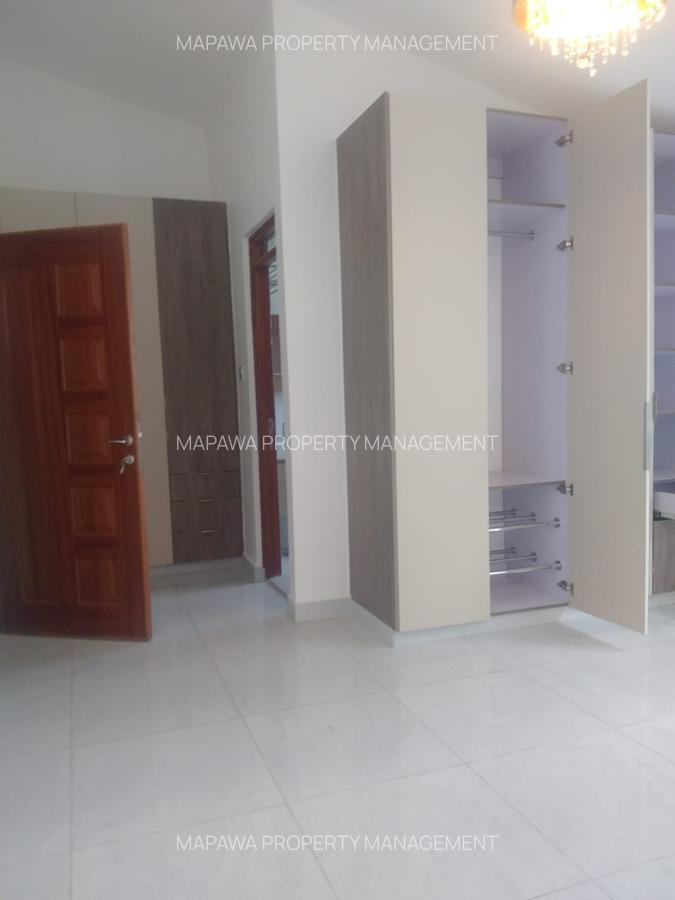 4 Bed Townhouse with En Suite in Westlands Area - 6