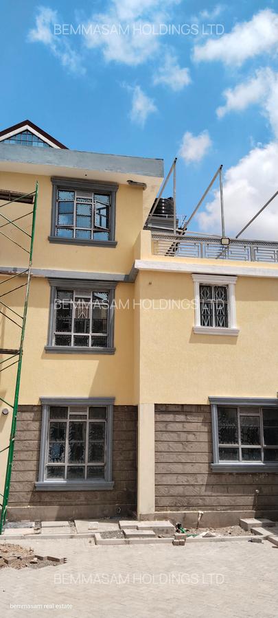 4 Bed Villa with En Suite at Community Road - 2