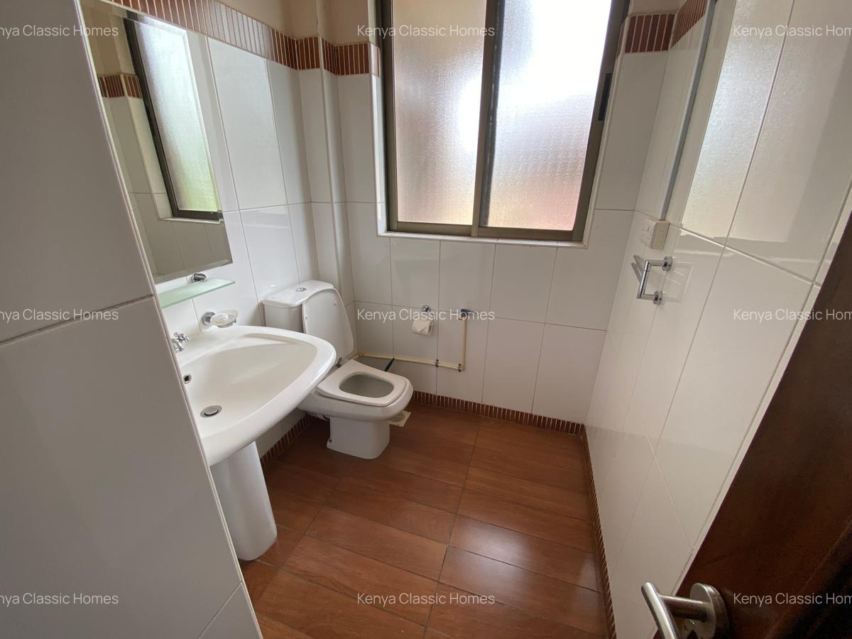 2 Bed Apartment with En Suite at Kilimani - 16