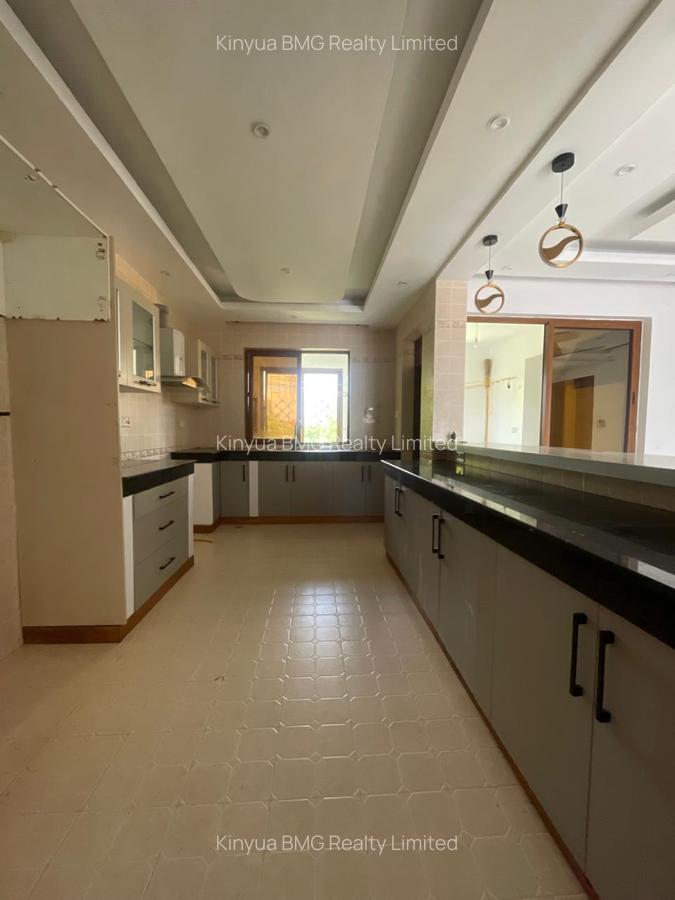Serviced 3 Bed Apartment with En Suite in Nyali Area - 5