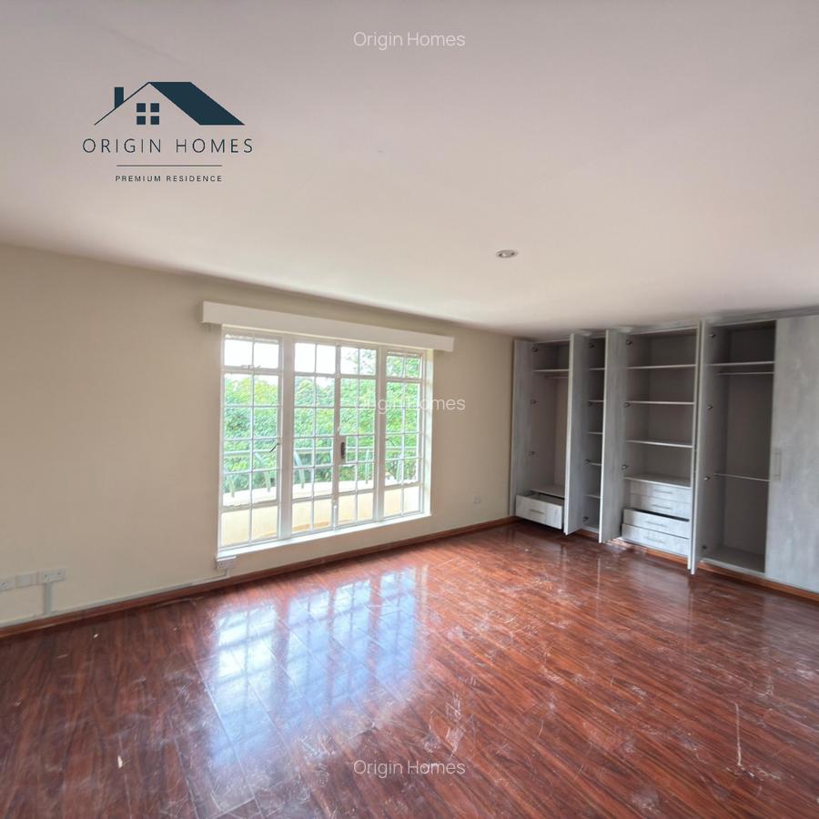 5 Bed Townhouse with En Suite at Spring Valley - 11