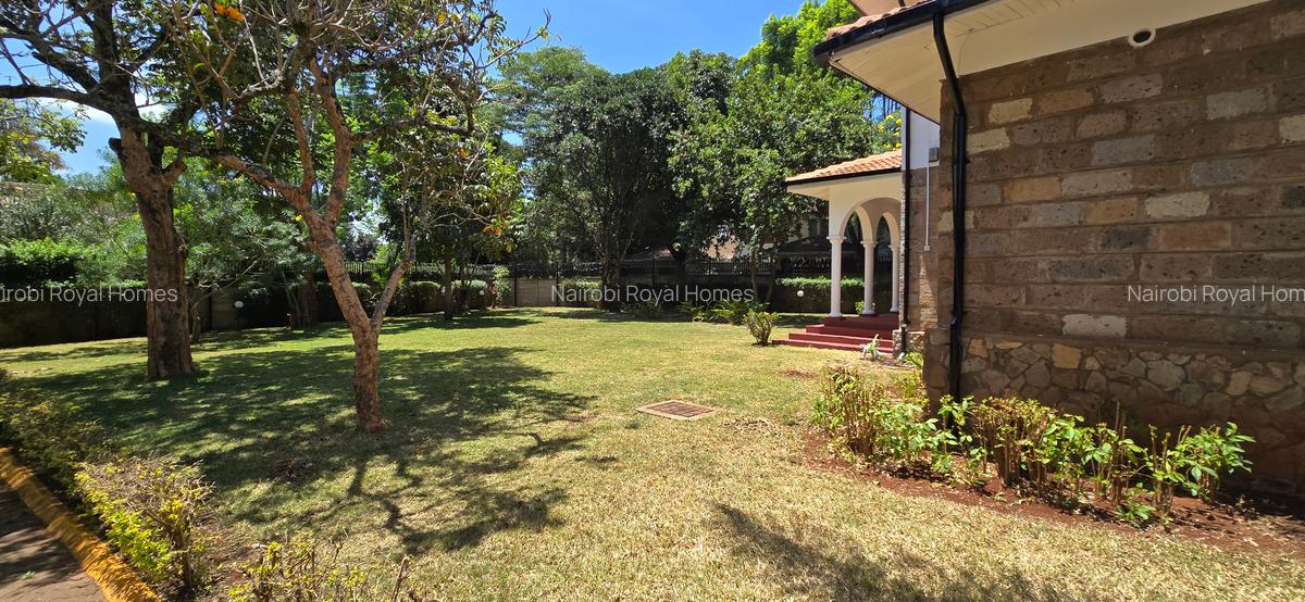 4 Bed House with En Suite at Acacia Drive - 7