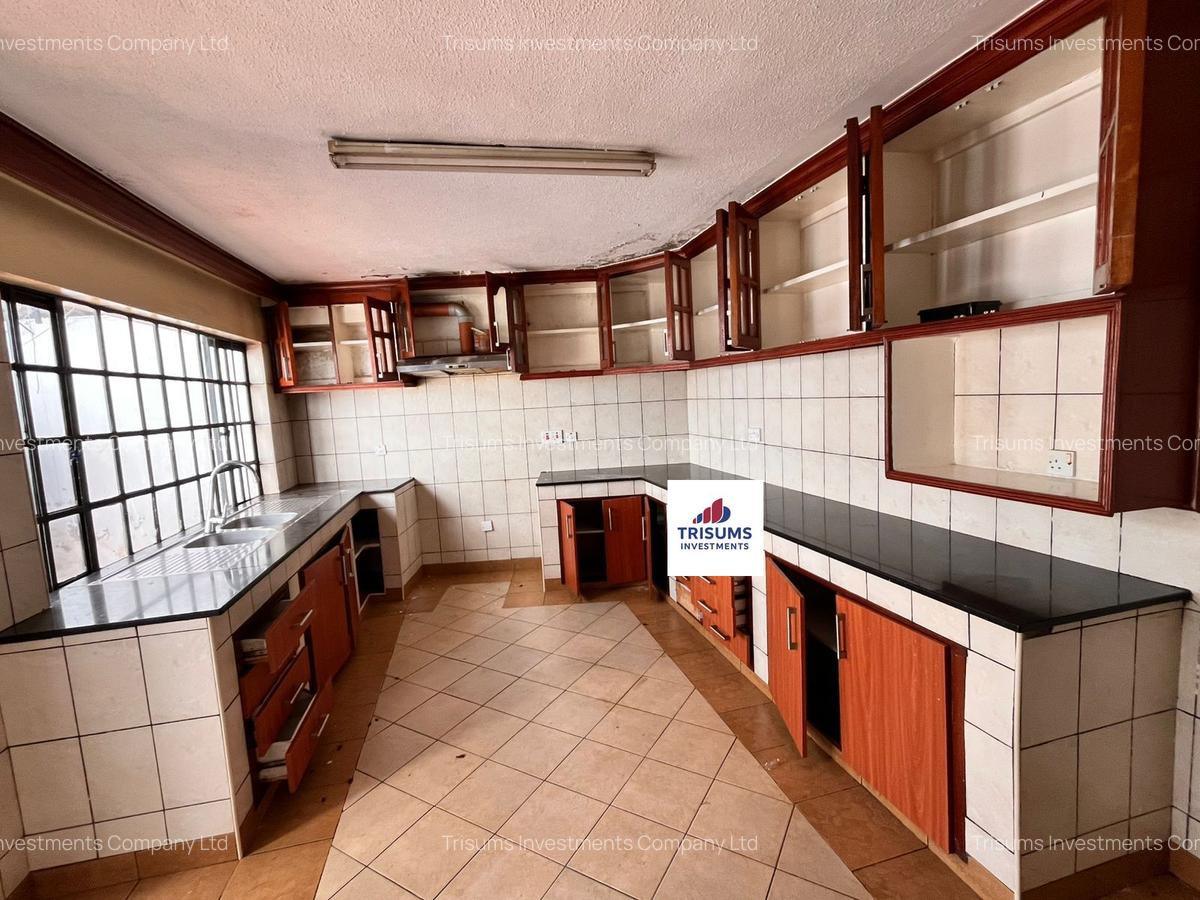 4 Bed Townhouse with En Suite in Westlands Area - 4