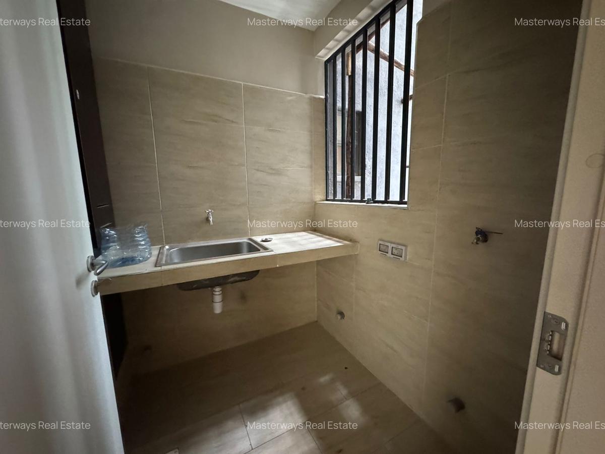 2 Bed Apartment with En Suite at Kirawa Road - 10