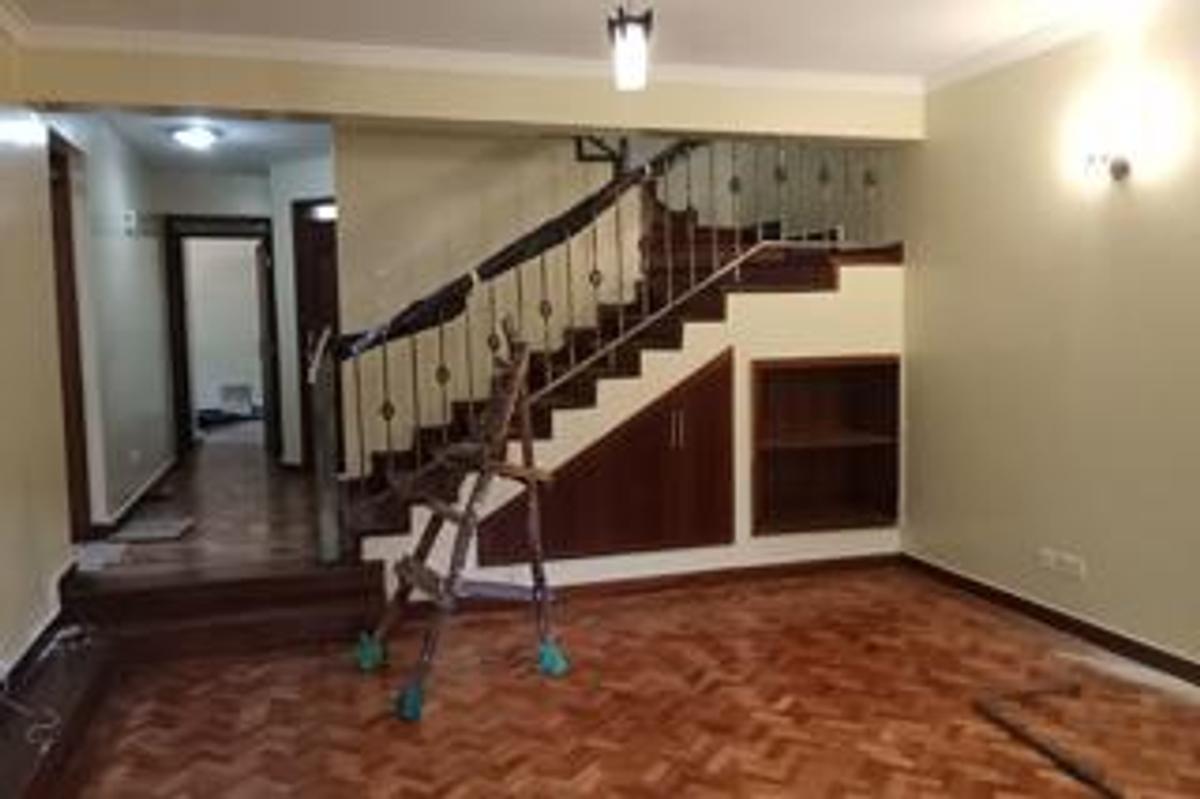 4 Bed Townhouse with En Suite at Lavington Green - 4