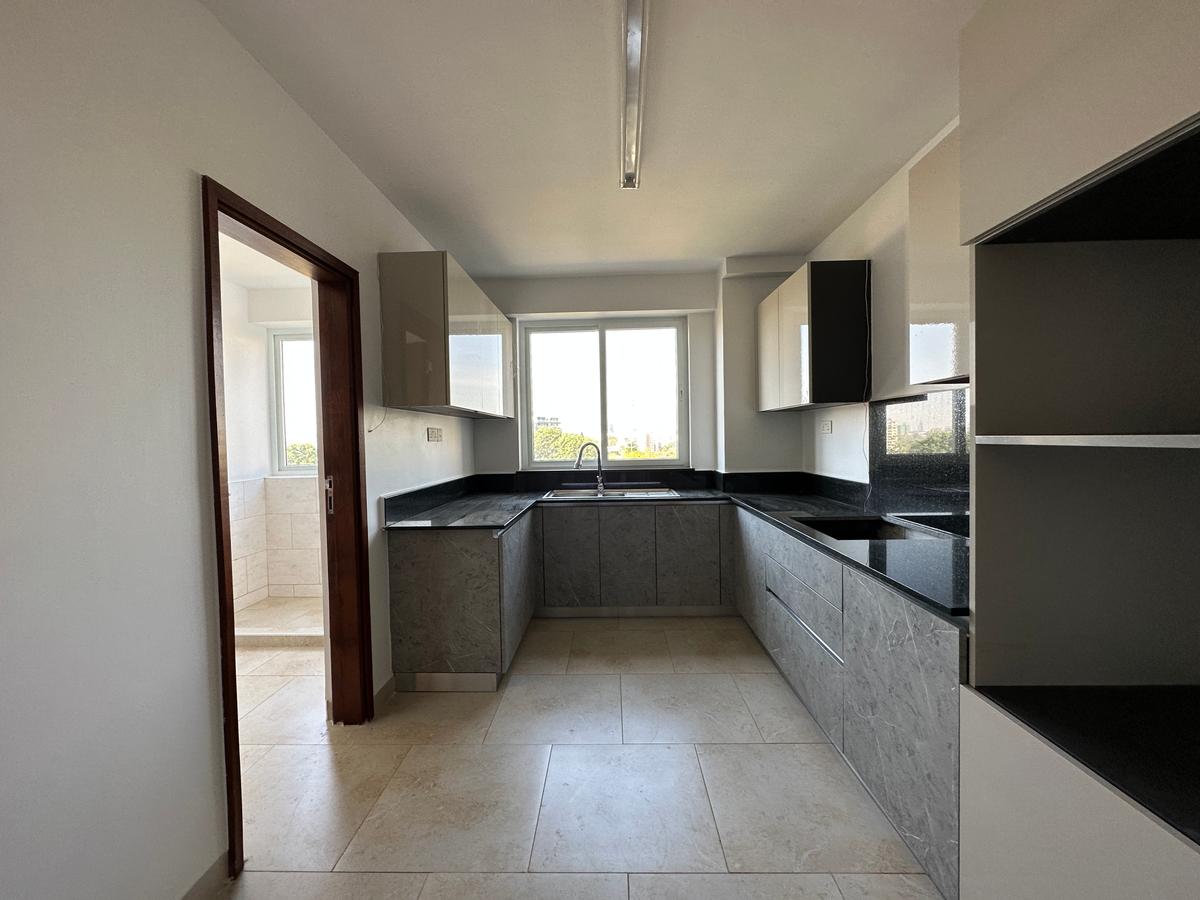 4 Bed Apartment with En Suite in General Mathenge - 5