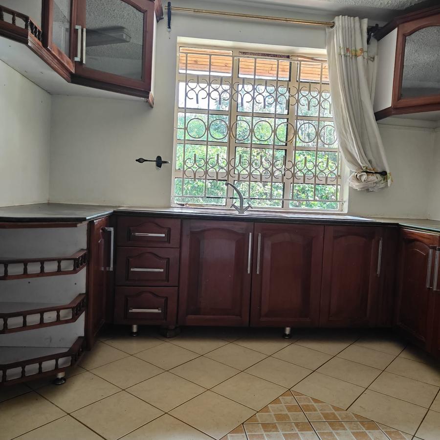 7 Bed House with En Suite at Mimosa - 20