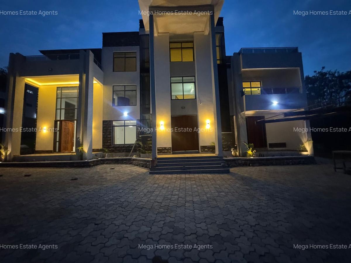 6 Bed Townhouse with En Suite in Karen - 3