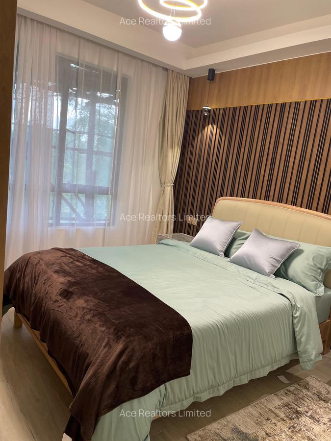 4 Bed Apartment with En Suite at Near Royal Golf Club - 2