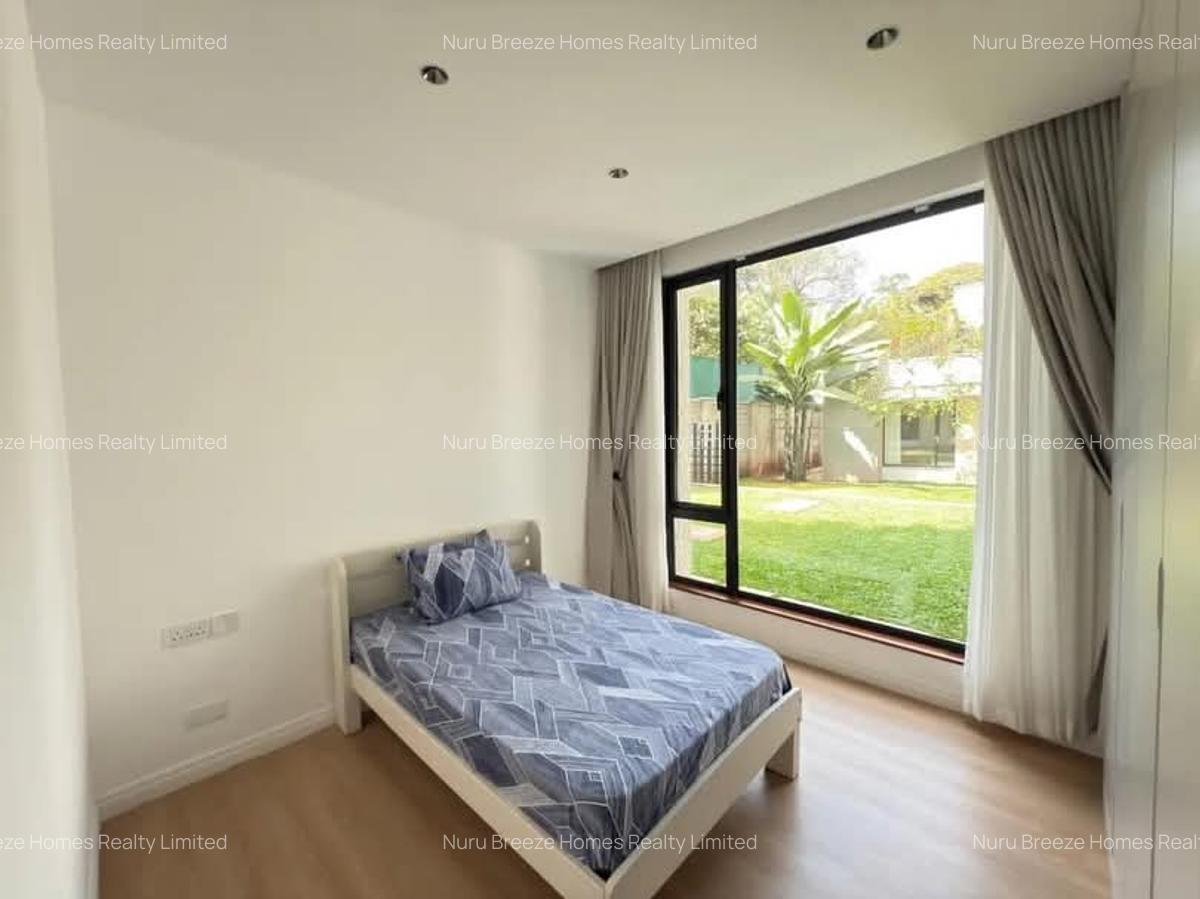 2 Bed Townhouse with En Suite in Lavington - 5