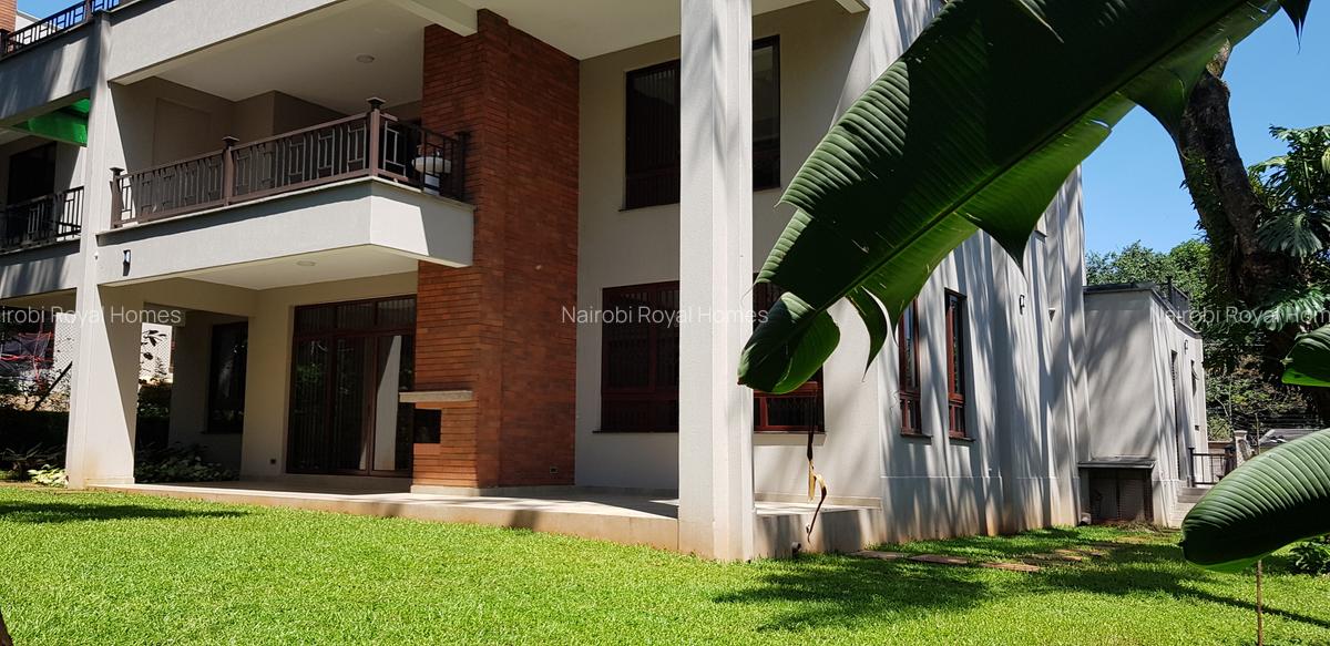 6 Bed Townhouse with En Suite at Lavington Green - 2