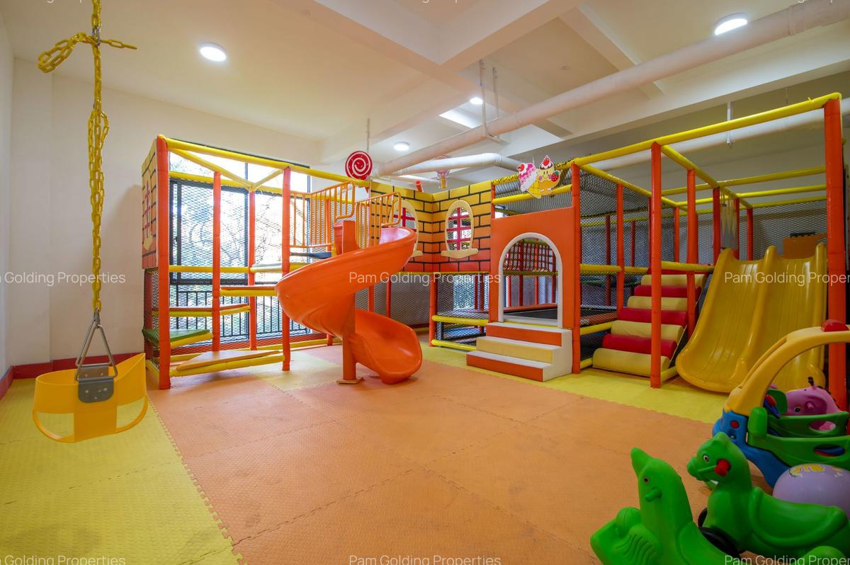 2 Bed Apartment with En Suite in Riverside - 18