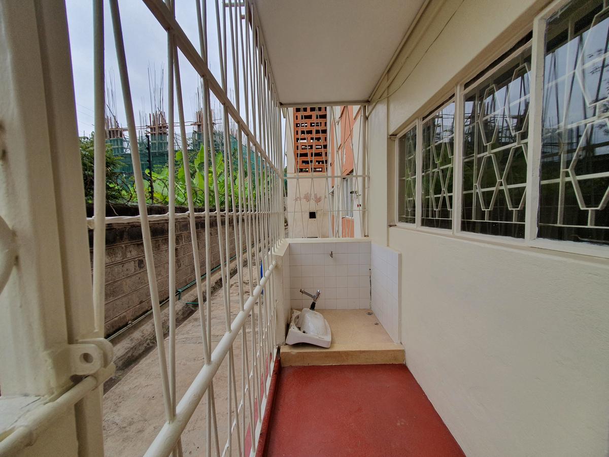 2 Bed Apartment with Parking in Parklands - 5