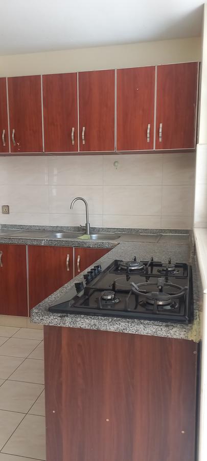 2 Bed Apartment with En Suite in Kilimani - 4