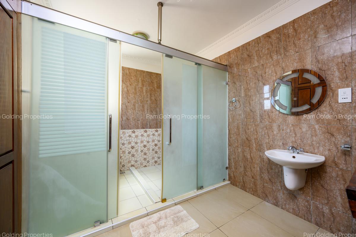 Furnished 3 Bed Apartment with En Suite at Mwamba Drive - 14