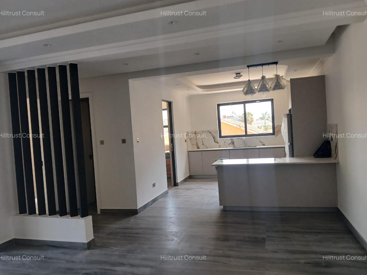 2 Bed Apartment with En Suite in Brookside - 2