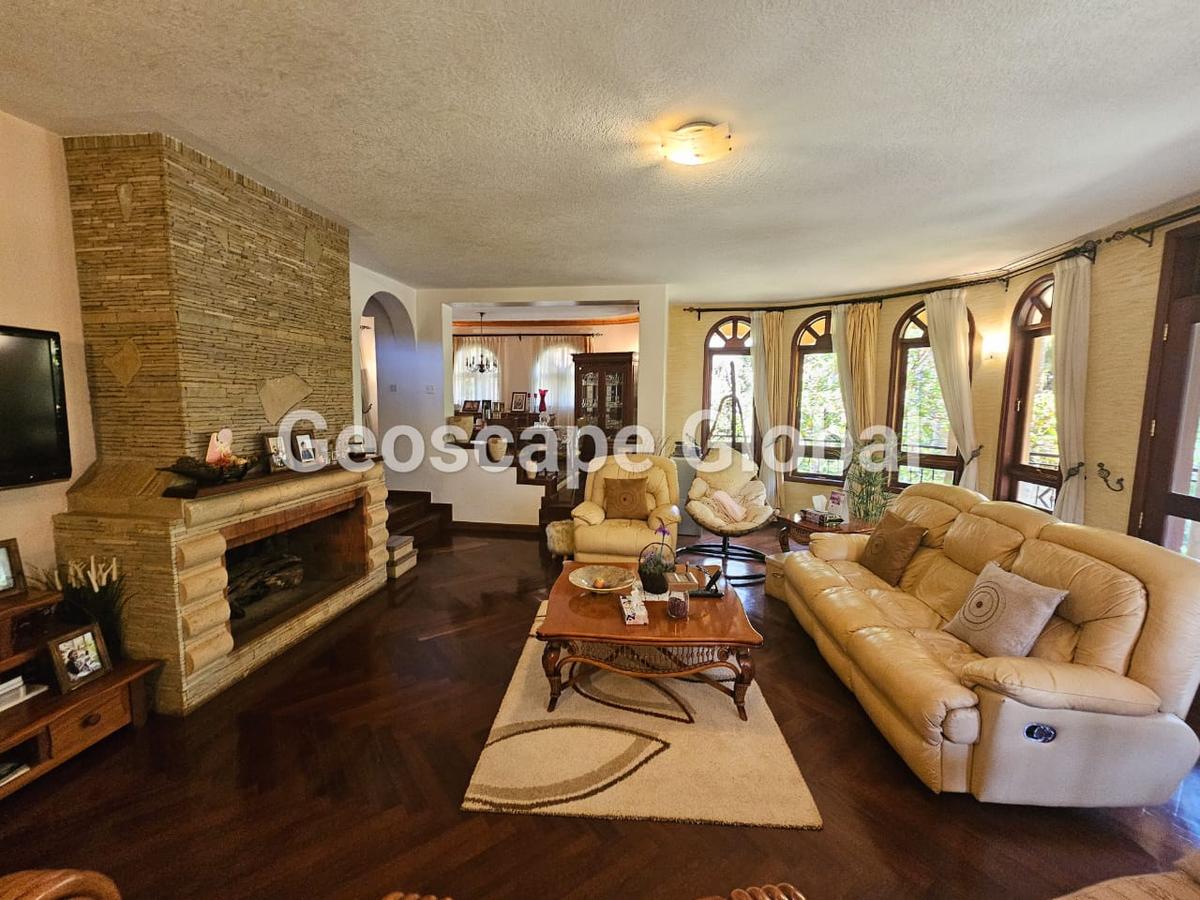 5 Bed House with En Suite in Runda - 5