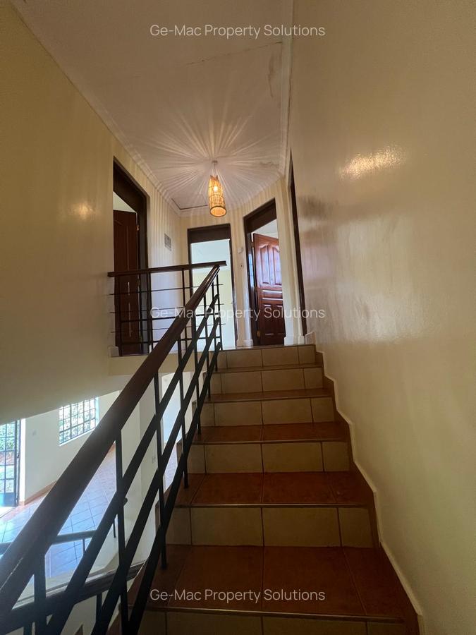 4 Bed Townhouse with En Suite in Loresho - 15