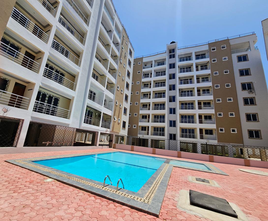 2 Bed Apartment with En Suite in Nyali Area - 1