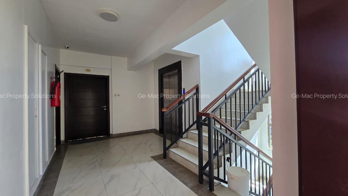 4 Bed Apartment with En Suite in Lavington - 8