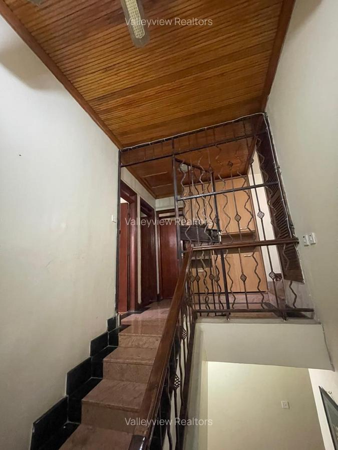 4 Bed Townhouse with En Suite at Kileleshwa - 10