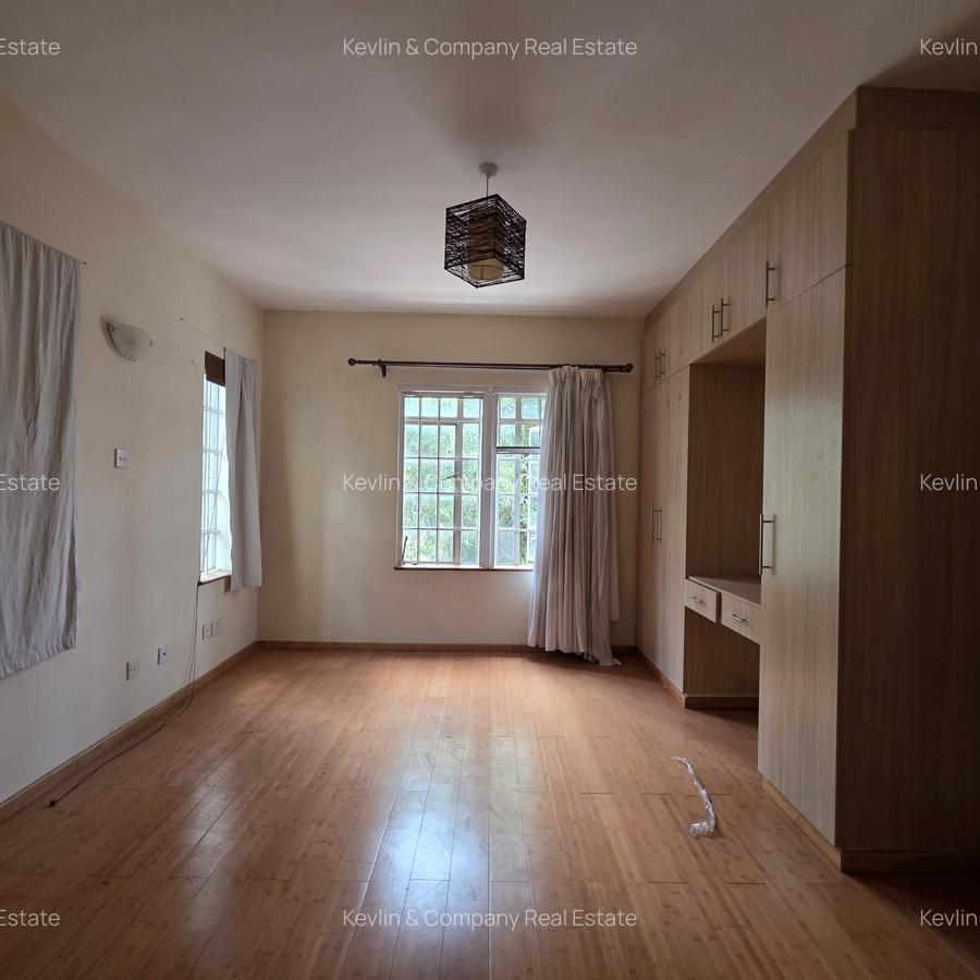 5 Bed Townhouse with En Suite in Kileleshwa - 9
