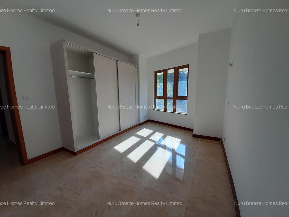 3 Bed Apartment with En Suite in Lavington - 13