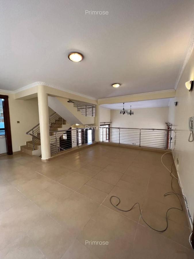 4 Bed Townhouse with En Suite in Westlands Area - 5