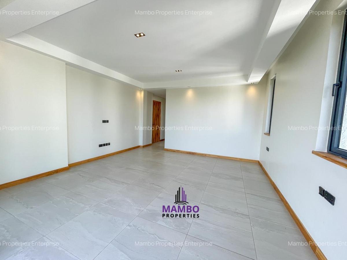 4 Bed Apartment with En Suite at Peponi Rd - 19