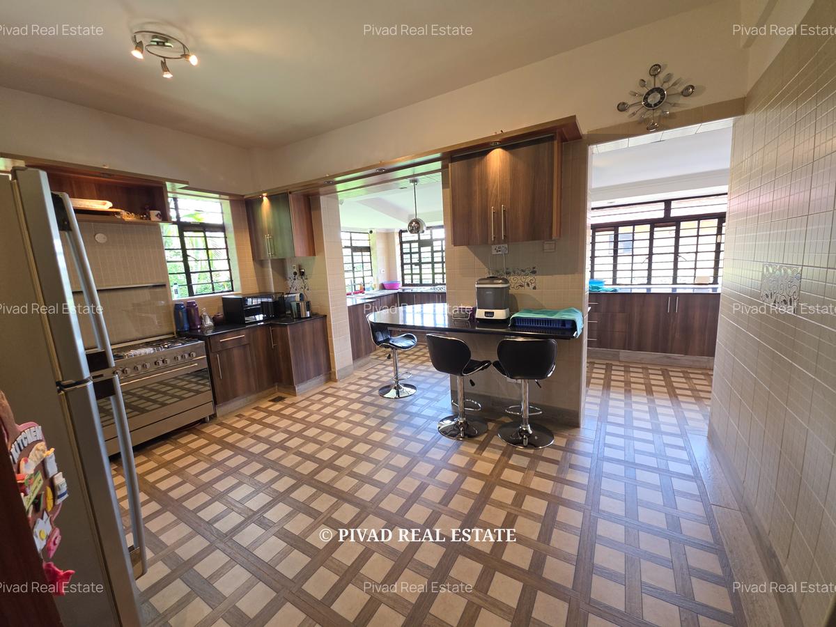 5 Bed House with Swimming Pool in Kitisuru - 11