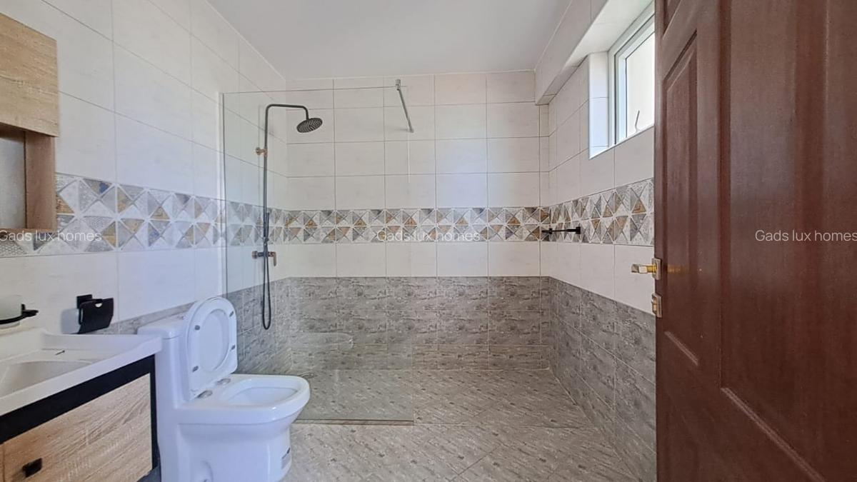 3 Bed Apartment with En Suite at General Mathenge - 13