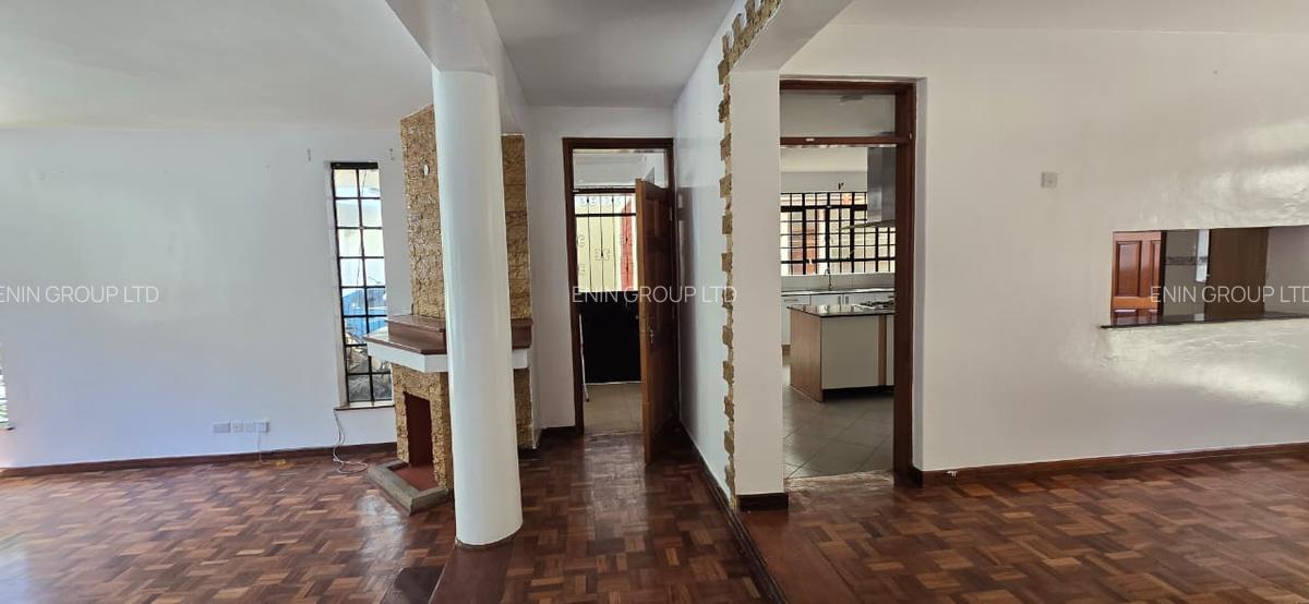 5 Bed Townhouse with En Suite in Lavington - 1