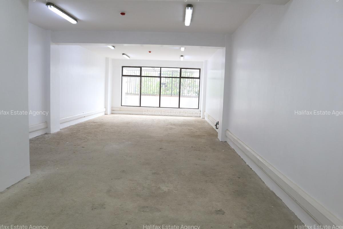 950 ft² Office with Service Charge Included at Karuna Lane - 5