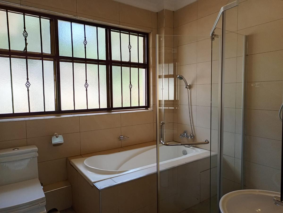 6 Bed House with En Suite in Kitisuru - 9